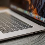 apple-macbook-pro-touch-bar-15-inch-2017-4194